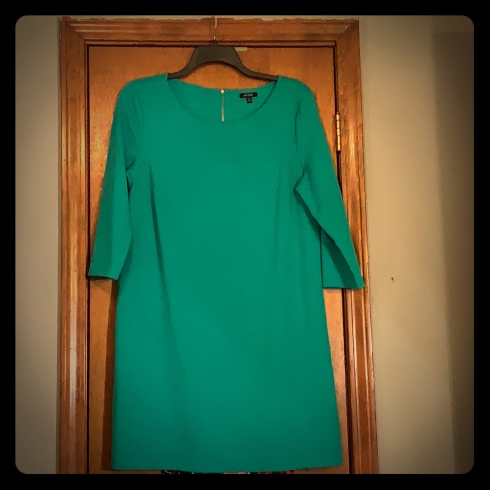 Green shift dress!